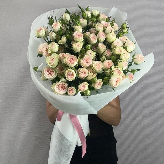 Букет с кустовая роза "Only for you"