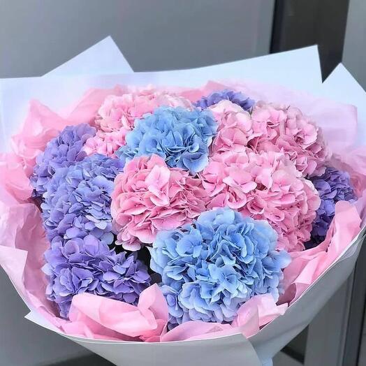 Bouquet of assorted hydrangeas