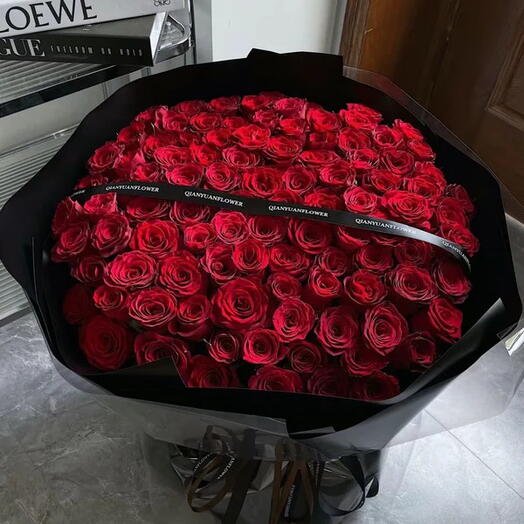 99 Classic Red Roses Bouquet