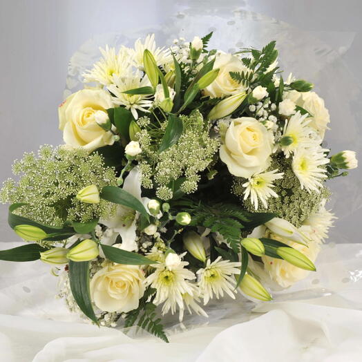 Deluxe White Flower Bouquet