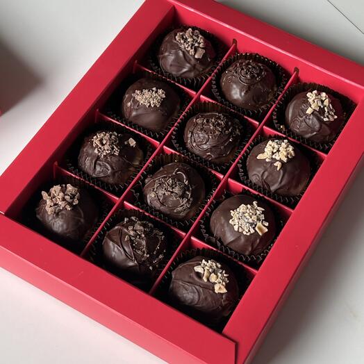 Подарочный набор шоколадных трюфелей с тремя начинками