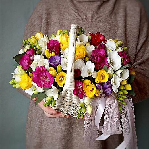 😍Корзинка с фрезиями s