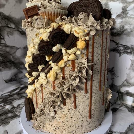 Best desserts in London delivery Order desserts online Flowwow