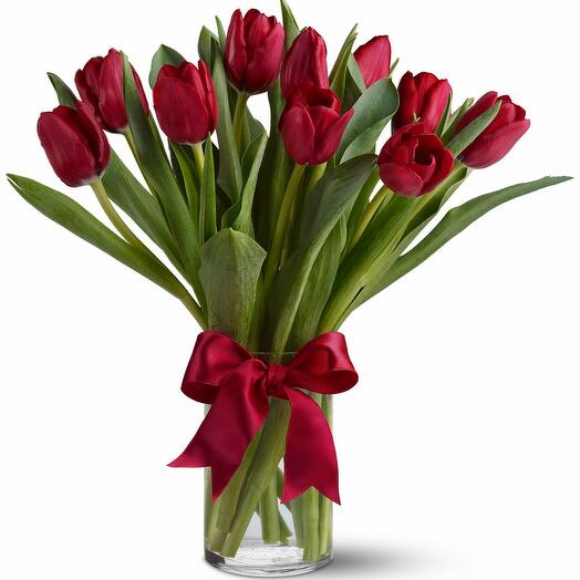 10 Red Tulips in a Glass Vase