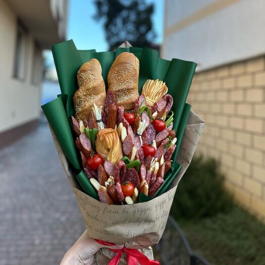 Мужской съедобный букет из Копченого сыра, колбасок «Мужские радости»