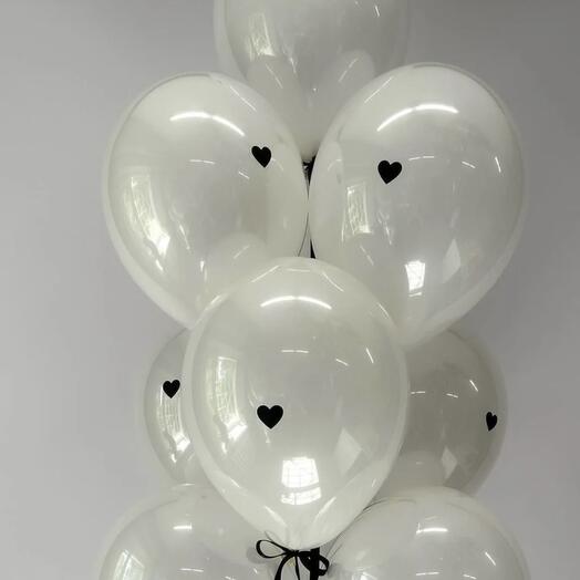 Белые с сердечками