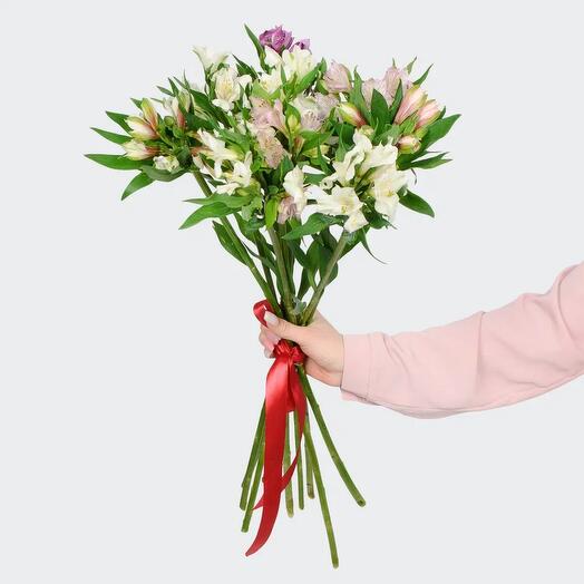 Букет из 9 альстромерий