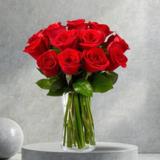 OTTAWA- Valentines Exquisite Red Roses in Glass Vase