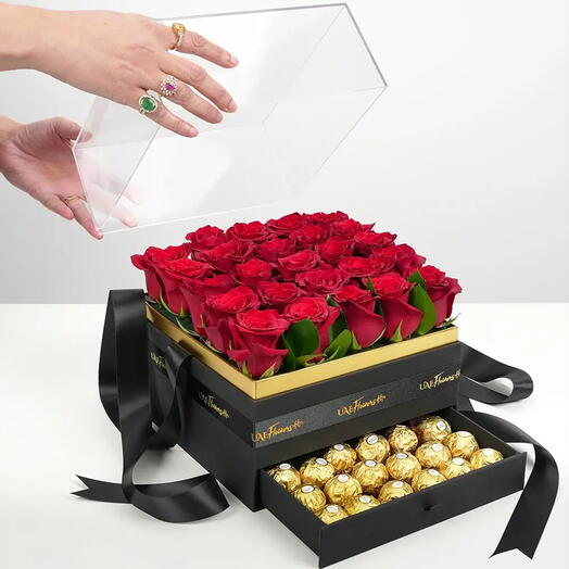 Red Roses   Ferrero Rocher Chocolate In Box