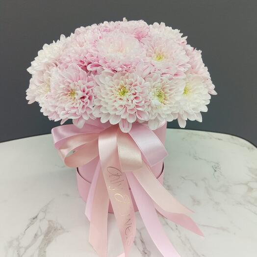 Цветы в коробке нежность