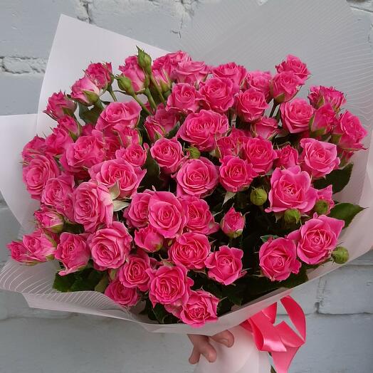 Ramo de rosas de arbusto