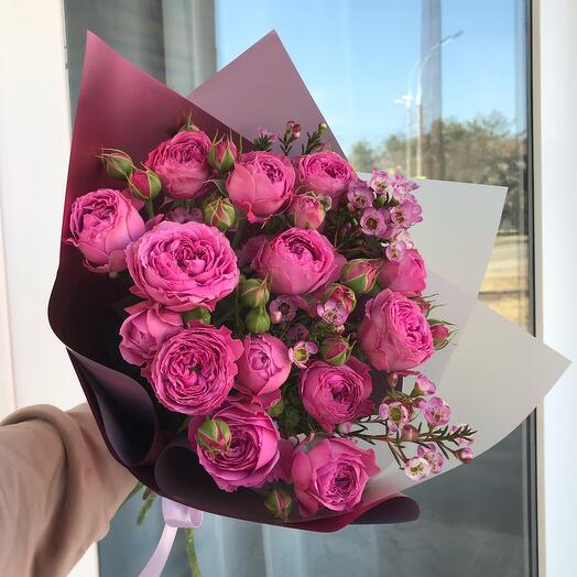 Pink bouquet of peony roses