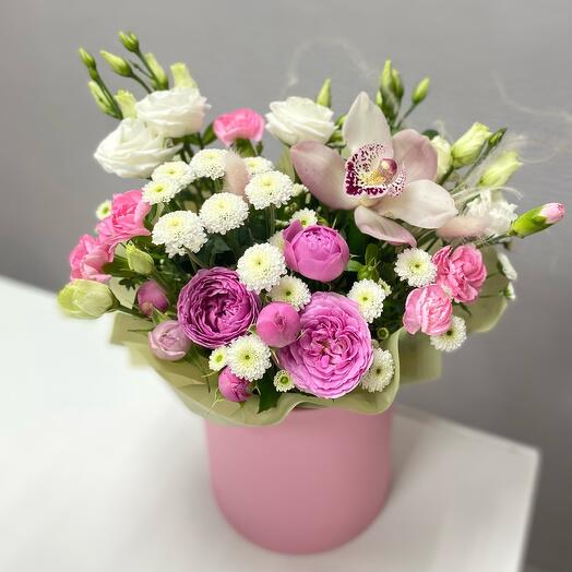 Создана дарить радость🌸🎀 (роза кустовая пионовидная, эустома, орхидея в шляпной коробочке)