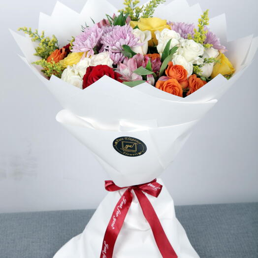 White Wrapping Bouquet