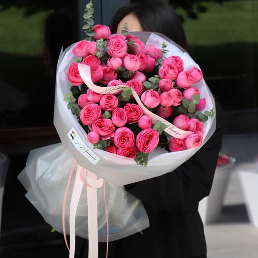 Монобукет кустовых роз Gissele S