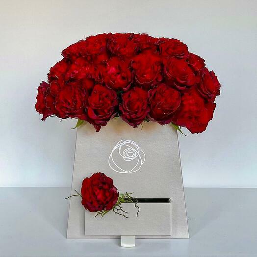 Red Roses - Beige Flower Box