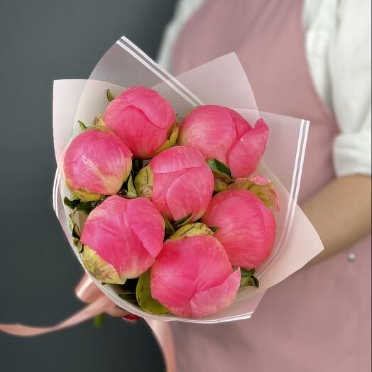 Bouquet of coral Peonies (7 pieces)