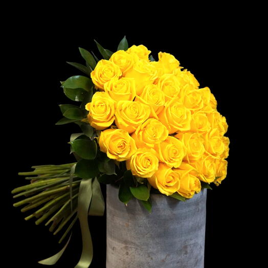 BOUQUET OF 30 YELLOW ROSES