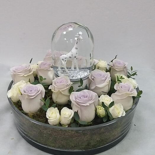 Eternal Serenade: 20 Light Purple Roses   10 Stems Baby Roses with Infinity Dum