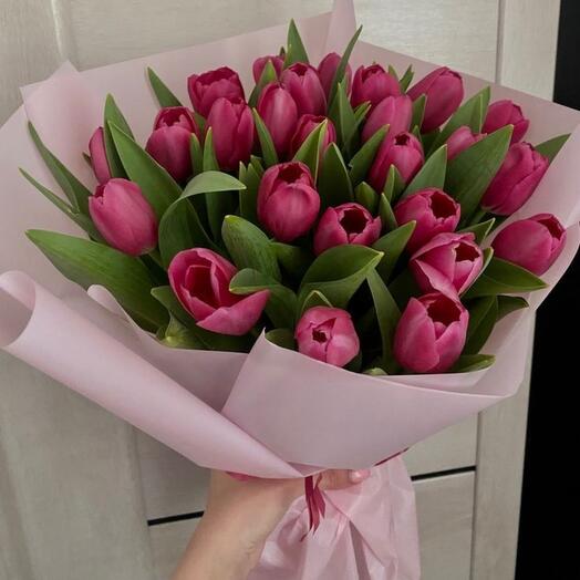 Букет из тюльпанов