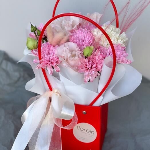 Цветы в коробке «Счастье в розовом 💕»
