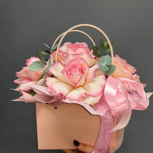 V rose