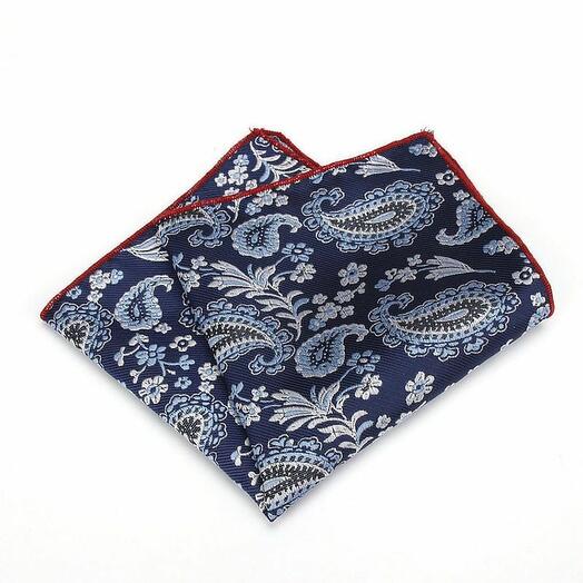 Pañuelo en el bolsillo de la chaqueta azul Paisley