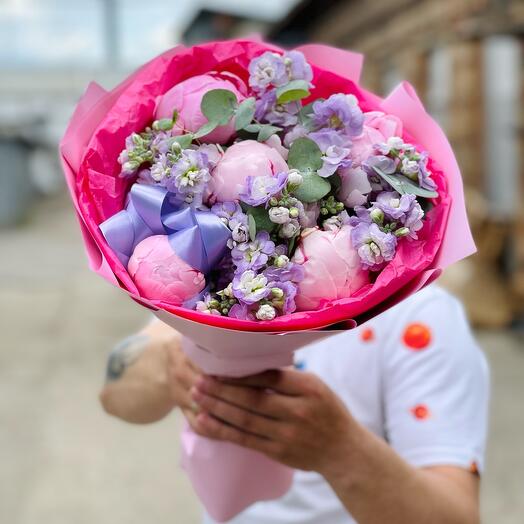 Fragrant bouquet of peonies and mattiola