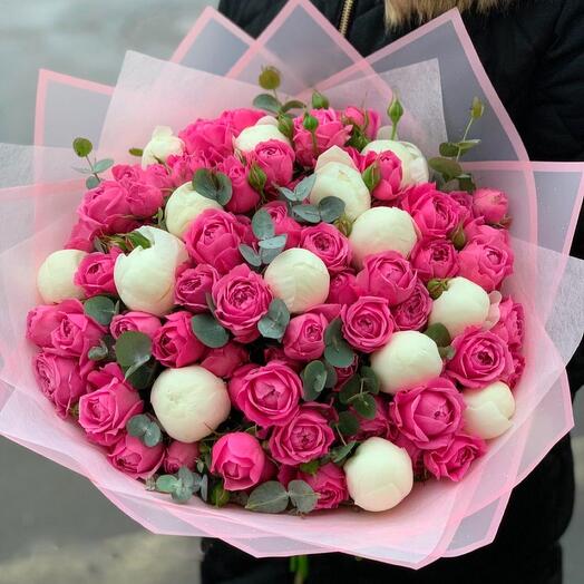 Bouquet of peony red roses and white peonies