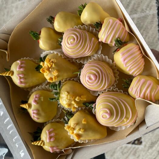 Клубника в шоколаде , 12 шт