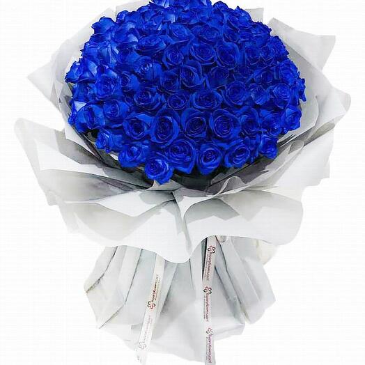 101 Blue Rose Bouquet