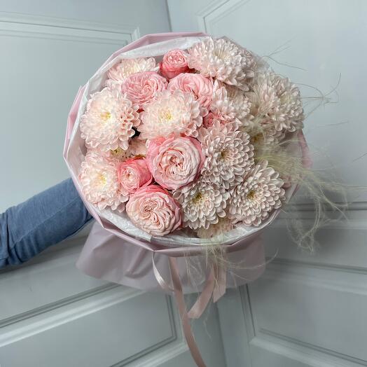 The author's bouquet with a peony. Roses and stifa