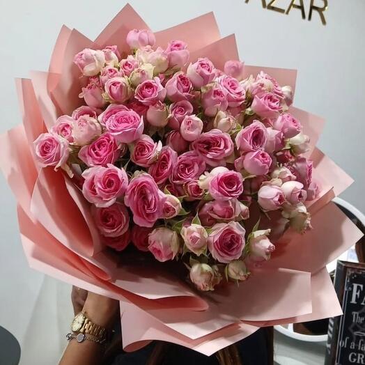 Pink baby roses