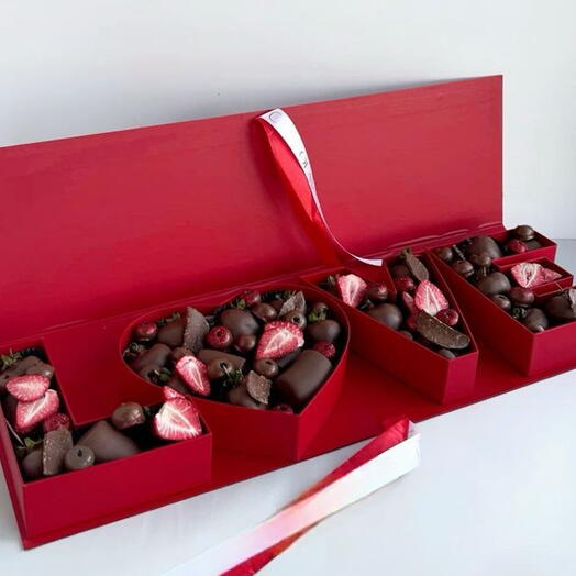 Strawberries in chocolate