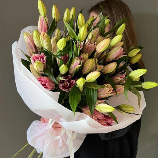 Букет из пионовидных розовых лилий 9 шт