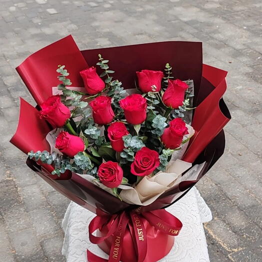 Love red roses 20 pieces