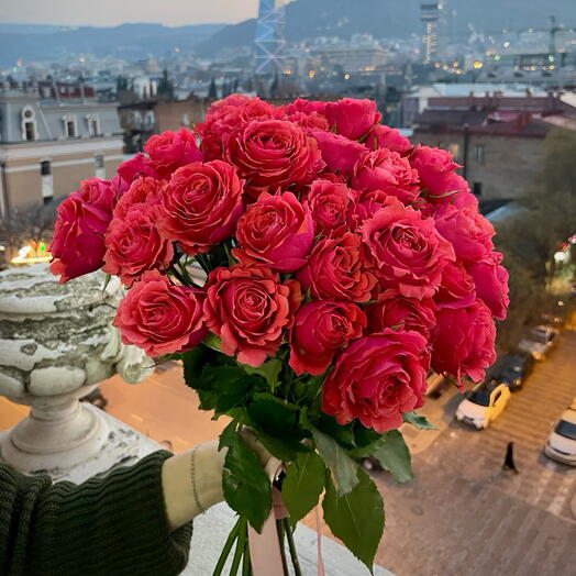 Ruby | Bouquet of raspberry spray Kenya rose