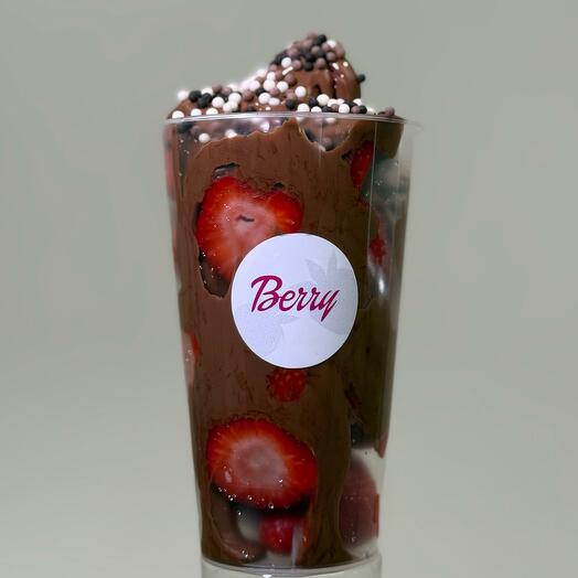 Клубника в теплом шоколаде 500ml