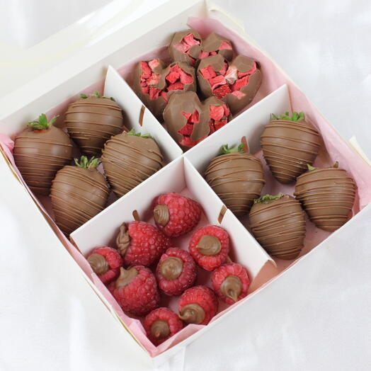 Fresas y frambuesas con chocolate