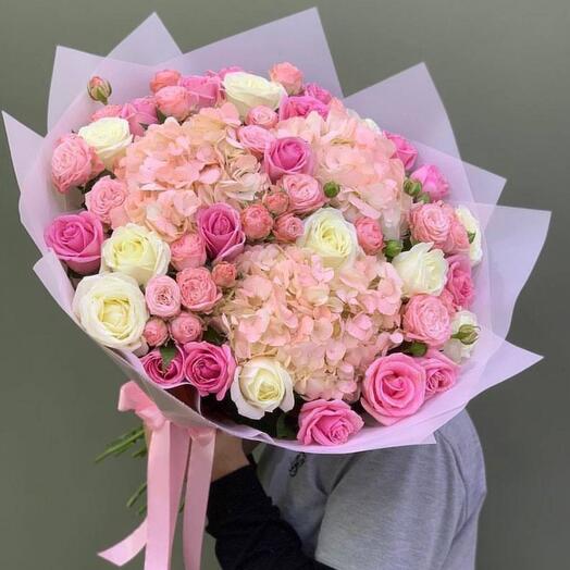 Bouquet of assorted roses, bushy peony-shaped rose and hydrangeas