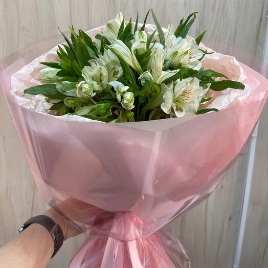 Букет альстромерии