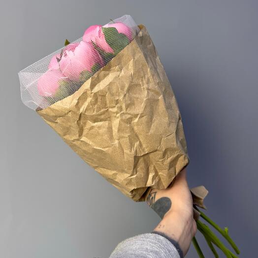 Букет с пионами. Розовые пионы. Букет комплимент. Пионы Голландия