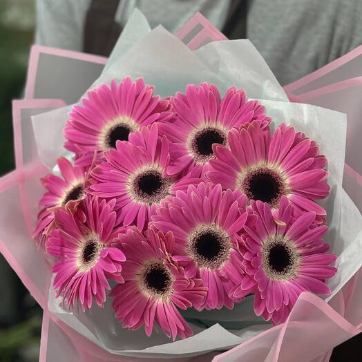 Pink mood 🌸 🦋 🍀 ніжних гербер! більше живих квітів і менше обгортки порожній =)