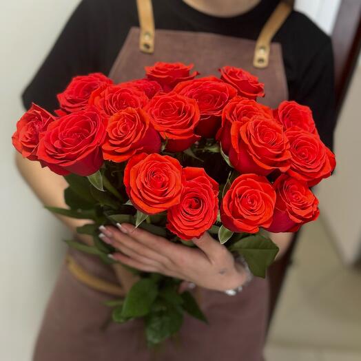 Букет цветов из 17 коралловых роз S