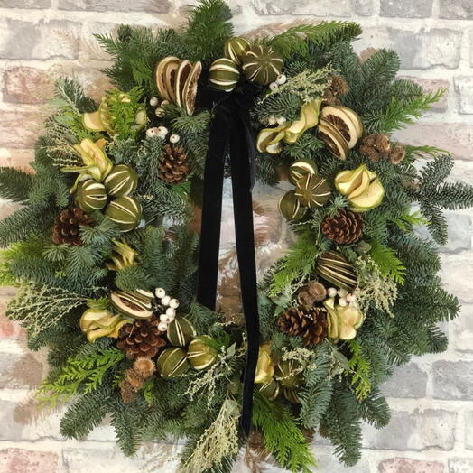 Green Festive Fresh Wreath 40cm