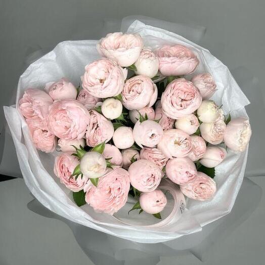 Bouquet of 50 peony roses