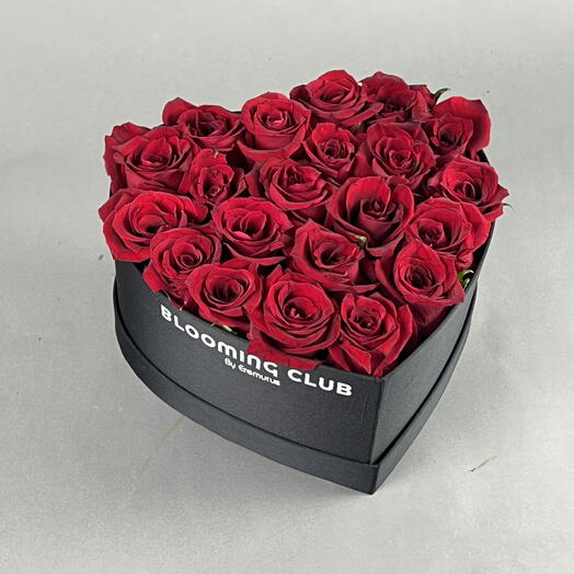 Heart Shape Love Roses Box (midi)