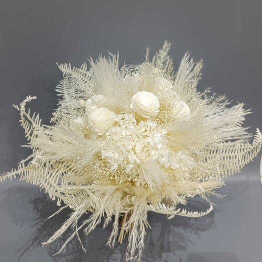 Букет бело-кремовый