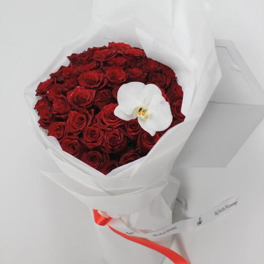 Red Roses With Orchid Petal