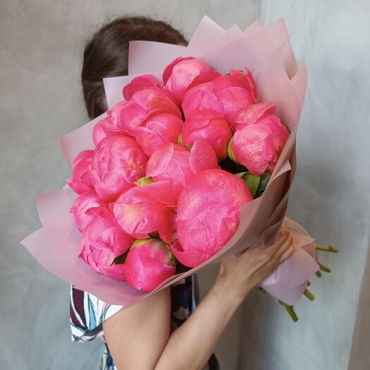 15 Коралловых пионов
